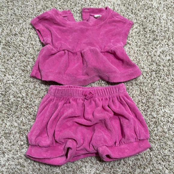 Baby Gap terrycloth two piece outfit - Picture 1 of 3